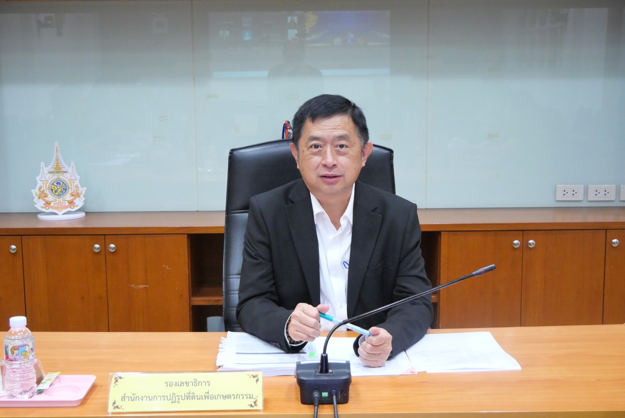 ประชุมคณะทำงานพิจารณาผลงานการปฏิรูปที่ดินเพื่อส่งเข้าประกวดการรับรางวัล ครั้งที่ 1/2569 (สมัครขอรับรางวัลเลิศรัฐ ประจำปี 2569) พร้อมประชุมผ่านระบบออนไลน์ ZOOM Meeting 