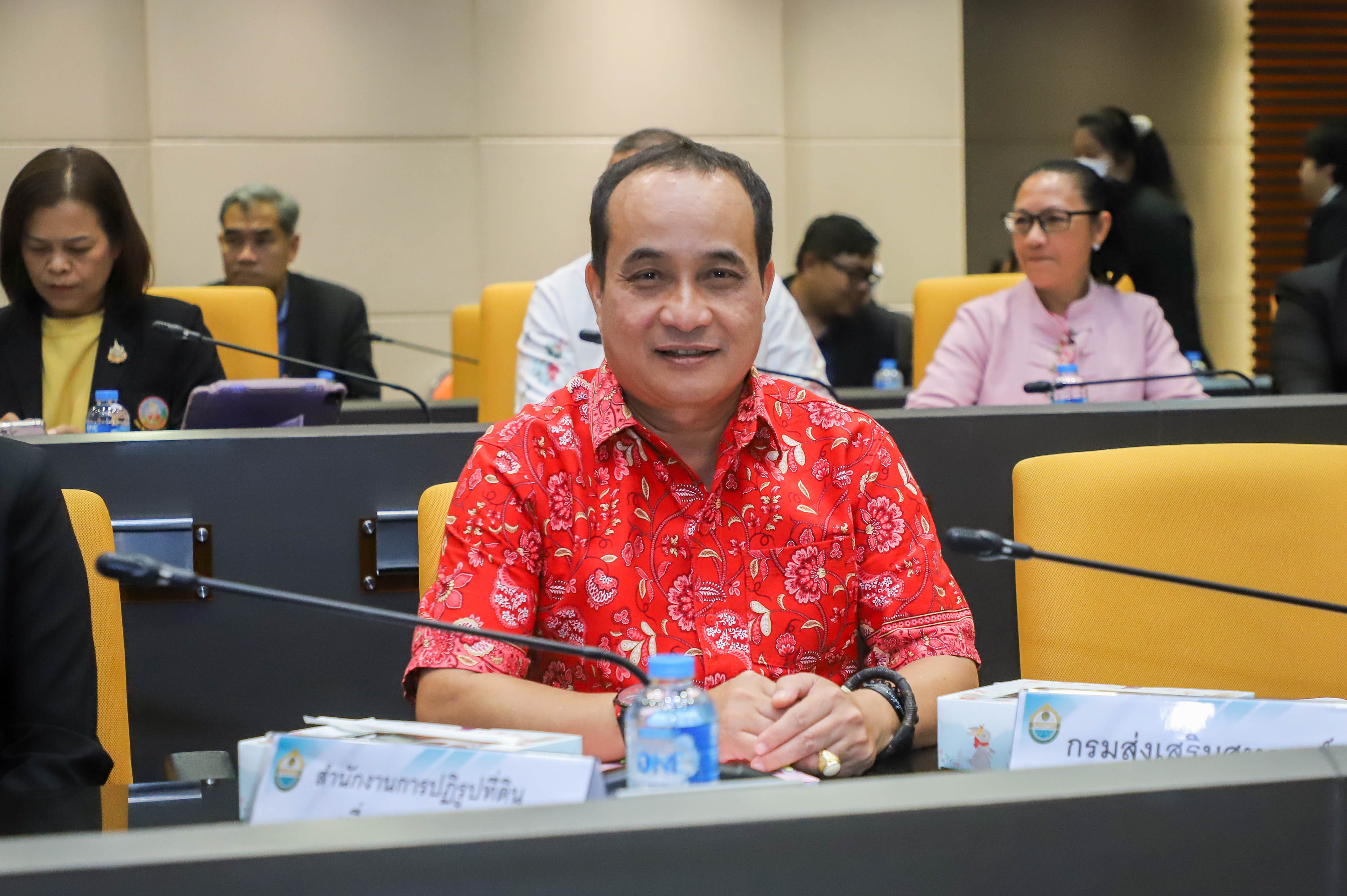 ส.ป.ก. ร่วมการประชุมคณะทำงานที่ปรึกษาด้านการปรับปรุงแผนที่แนวเขตที่ดินของรัฐแบบบูรณาการ มาตราส่วน 1 : 4000 (CEO One Map) ครั้งที่ 1/2568