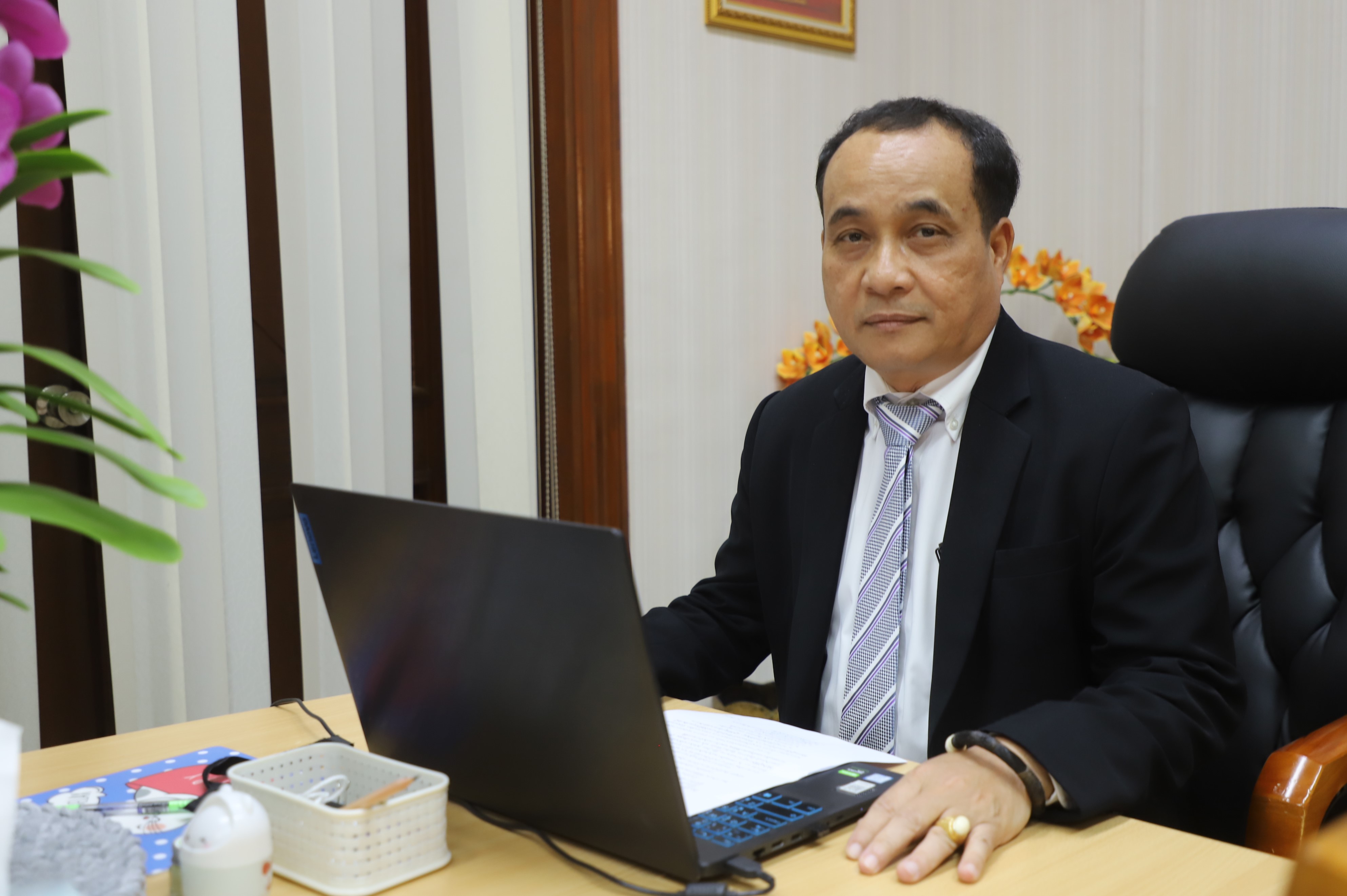 รองเลขาธิการ ส.ป.ก. ประธานในปิดการฝึกอบรมหลักสูตร ต้นกล้าข้าราชการ (ข้าราชการใหม่ รุ่นที่ 8 ) ประจำปีงบประมาณ พ.ศ. 2568 ผ่านระบบออนไลน์ Zoom Meeting