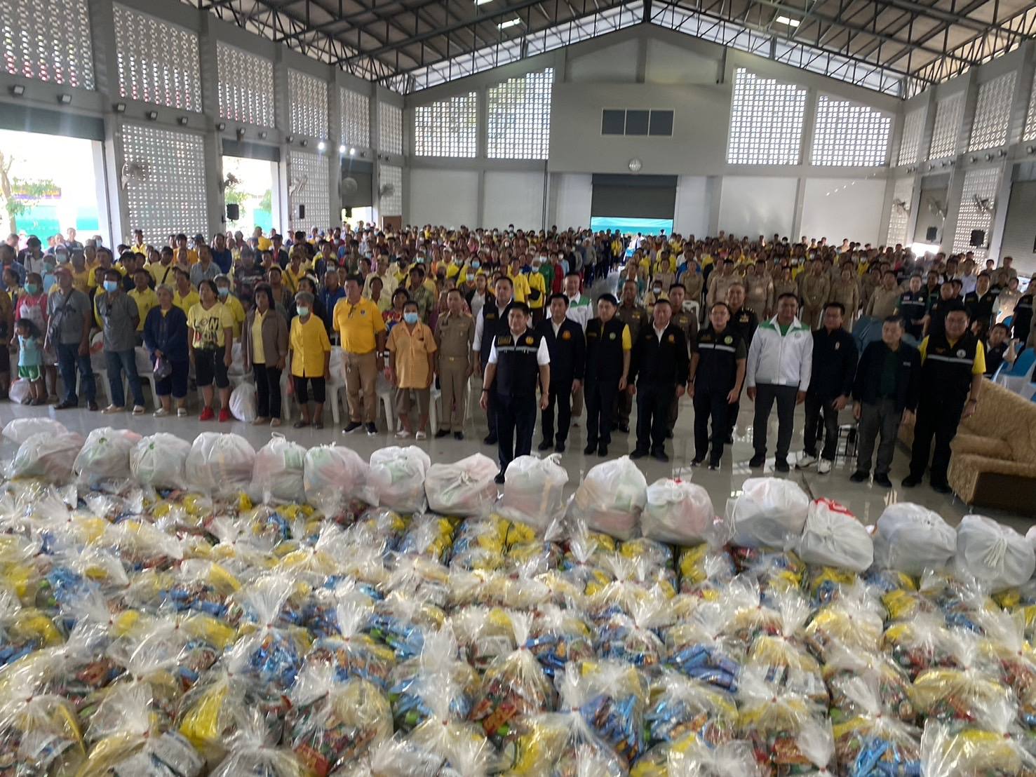 ส.ป.ก.ร่วมติดตามรองนายกรัฐมนตรี และรัฐมนตรีว่าการกระทรวงเกษตรและสหกรณ์ (ร้อยเอก ธรรมนัส พรหมเผ่า) รัฐมนตรีช่วยว่าการกระทรวงเกษตรและสหกรณ์ (นายอามินทร์ มะยูโซ๊ะ) รัฐมนตรีช่วยว่าการกระทรวงเกษตรและสหกรณ์ (นายนเรศ ธำรงค์ทิพยคุณ) ลงพื้นที่ตรวจติดตามสถานการณ์น้ำในพื้นที่จังหวัดนครสวรรค์