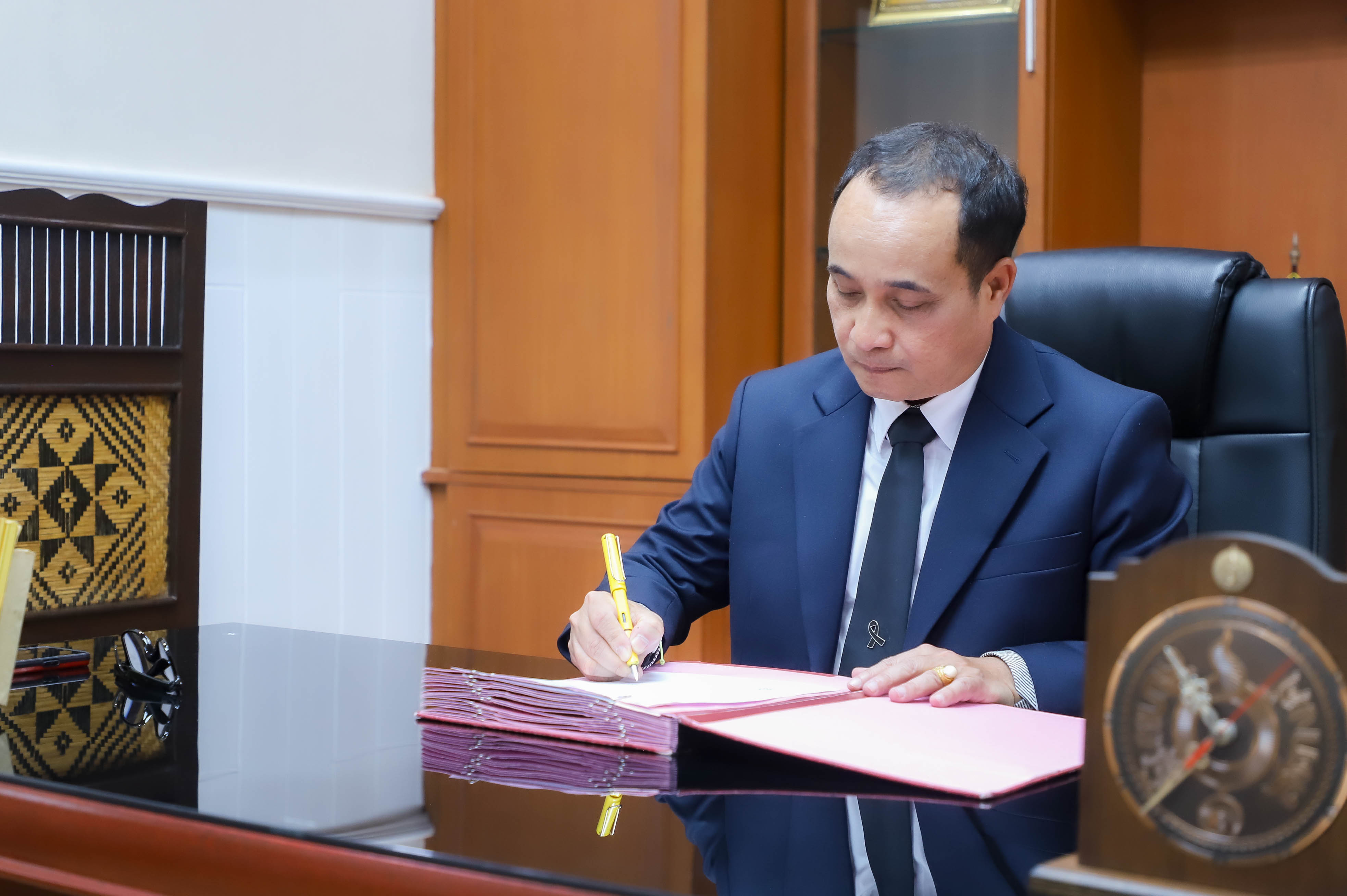 ส.ป.ก. ขอแสดงความยินดีแด่ นายสุรชัย ยุทธชนะ เนื่องในโอกาสที่เข้ารับตำแหน่ง ผู้ตรวจราชการกระทรวงเกษตรและสหกรณ์