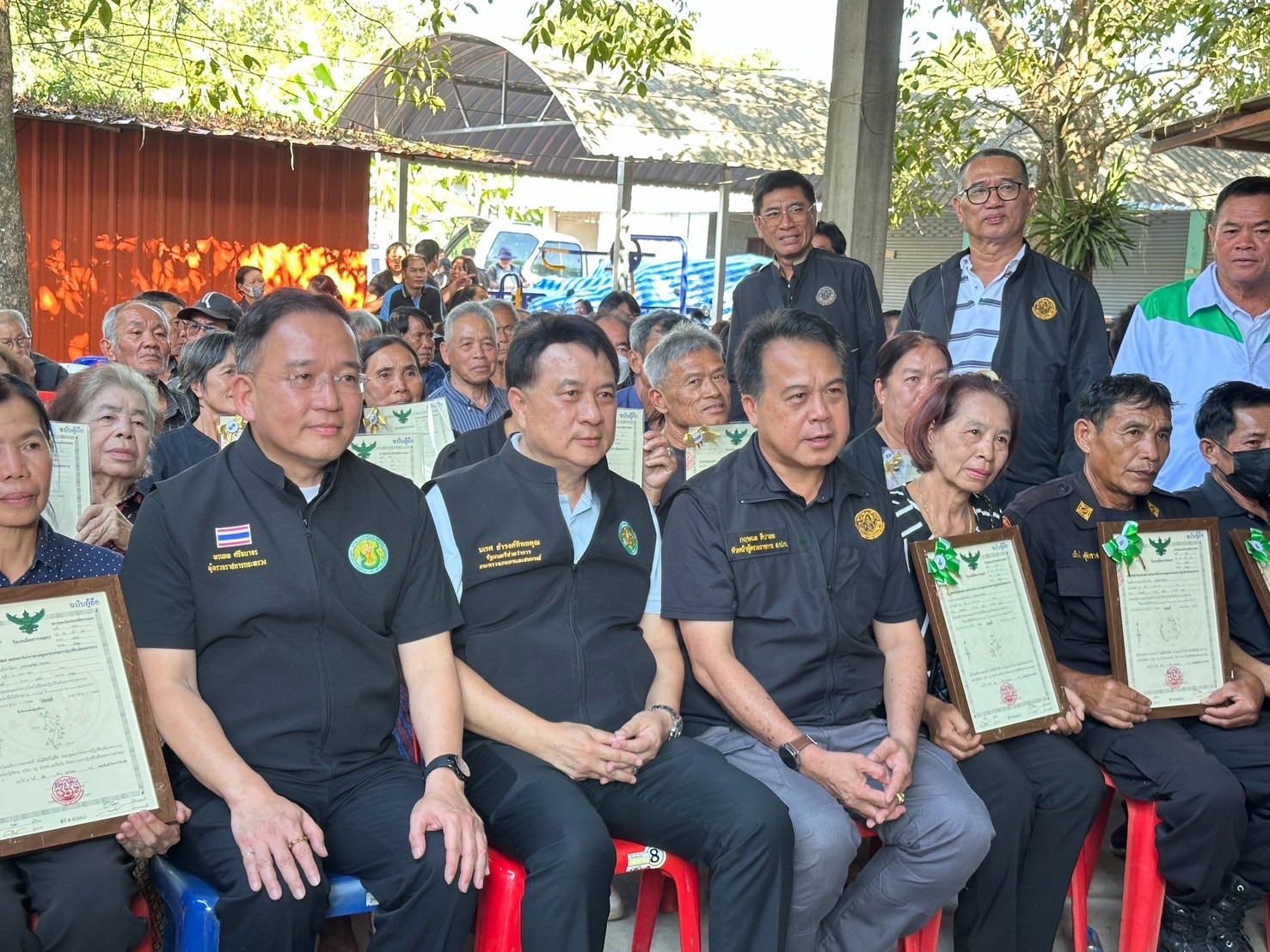 ส.ป.ก.ร่วมติดตาม รัฐมนตรีช่วยว่าการกระทรวงเกษตรและสหกรณ์ (นายนเรศ ธำรงค์ทิพยคุณ) ลงพื้นที่ตรวจราชการในพื้นที่จังหวัดลำพูน