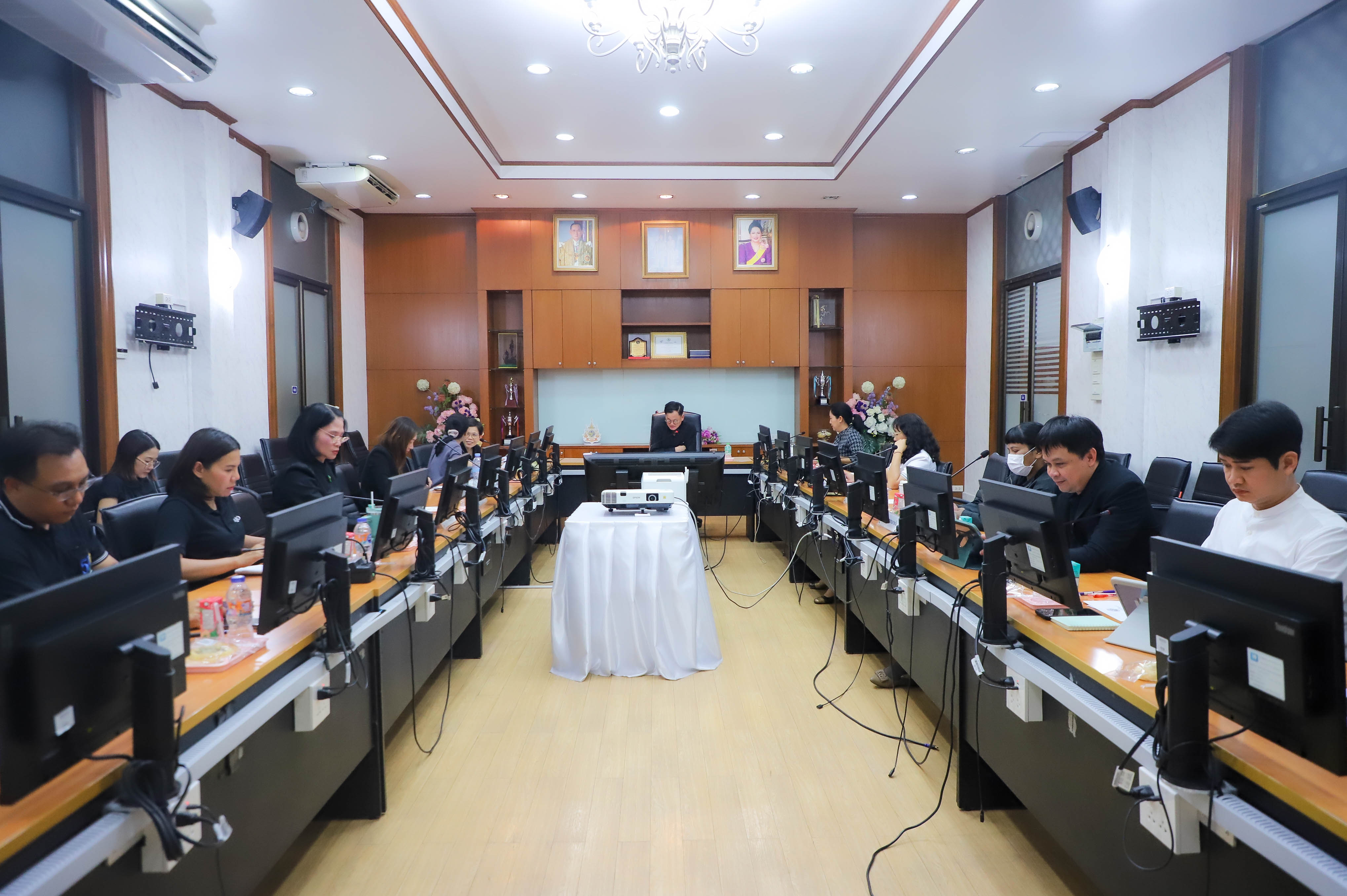 หัวหน้าผู้ตรวจราชการกรม เป็นประธานการประชุมคณะทำงานกำกับ ติดตามร่วมบูรณาการงานจัดที่ดินของ ส.ป.ก.