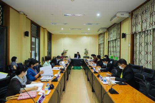 ส.ป.ก. ประชุมคณะกรรมการพิจารณาการขอพระราชทานเครื่องราชอิสริยาภรณ์