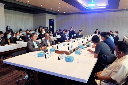 ส.ป.ก. ร่วมประชุมกับคณะกรรมาธิการวิสามัญพิจารณาศึกษาปัญหาที่ดินและการออกเอกสารสิทธิในที่ดิน