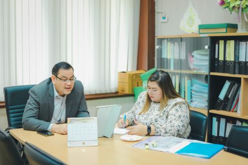 ส.ป.ก. ประชุมติดตามงาน ตามแผนงาน ปีงบประมาณ ๒๕๖๔ และเร่งรัดงานค้าง ปีงบประมาณ ๒๕๖๓ พร้อมมอบนโยบายการทำงานแก่สำนักพัฒนาพื้นที่ปฏิรูปที่ดิน