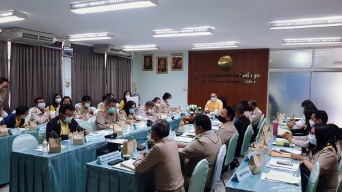 ผู้ตรวจราชการ ส.ป.ก. (เขตตรวจ ๑๕, ๑๖ และ ๑๗) ร่วมประชุมติดตามผลการดำเนินงานโครงการตามแผนการตรวจราชการของผู้ตรวจราชการกระทรวงเกษตรและสหกรณ์ เขตตรวจราชการที่ ๑๕ ปีงบประมาณ ๒๕๖๔ รอบที่ ๑ จังหวัดลำพูน