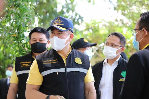รมช.ธรรมนัส มอบ ส.ป.ก. ๔-๐๑ เกษตรกรแปดริ้ว พร้อมรุดรับฟังปัญหา เร่งพัฒนาสอดรับ EEC