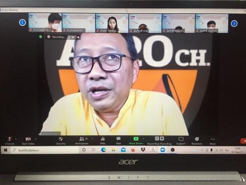 นัดประชุมย่อยหารือทีมงานผ่านระบบออนไลน์ เพื่อเตรียมความพร้อม วางแผน นำเสนอสื่อวีดิทัศน์ และซักซ้อมใหญ่เสมือนจริงในพื้นที่ เพื่อเตรียมรับการตรวจประเมิน ณ พื้นที่ปฏิบัติงาน (Site Visit) ผ่านระบบออนไลน์ Zoom Meeting 