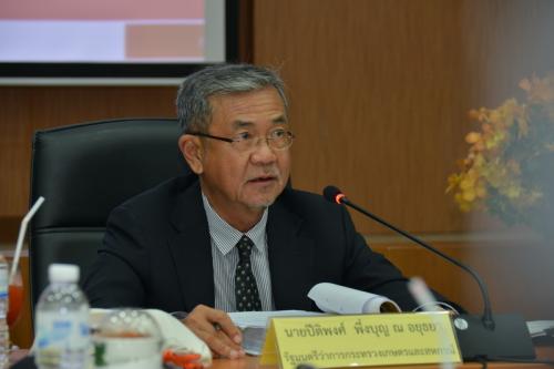 ประชุมคณะกรรมการปฏิรูปที่ดินเพื่อเกษตรกรรม(คปก.2/2558) 