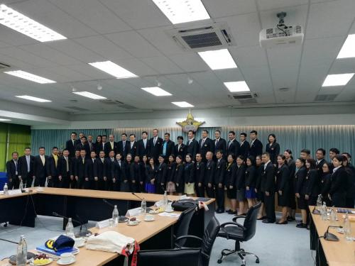 รองเลขาธิการ ส.ป.ก. ร่วมตรวจเยี่ยม และมอบนโยบายของกระทรวงเกษตรฯ ณ องค์การตลาดเพื่อเกษตรกร