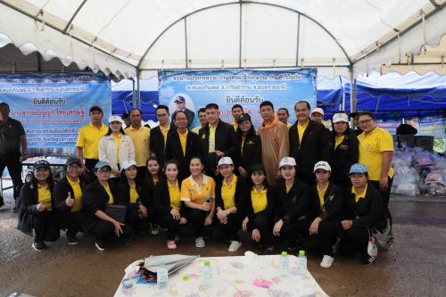 รมช.กษ.พร้อมคณะลงพื้นที่เยี่ยมผู้ประสบอุทกภัยจังหวัดอุบลราชธานี