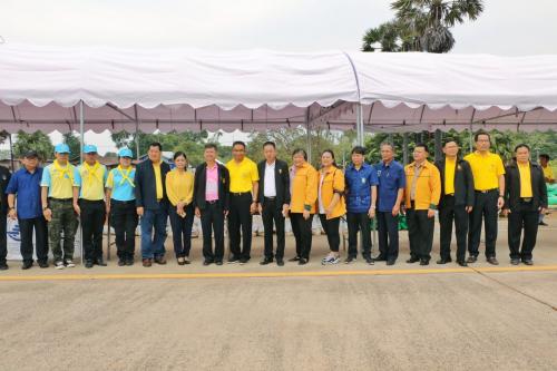 รมว.กษ.พร้อมคณะลงพื้นที่ตรวจเยี่ยมผู้ประสบอุทกภัยจังหวัดอุบลราชธานี