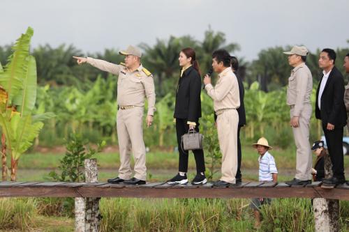 รมช.กษ. ติดตามความก้าวหน้าพื้นที่ คทช.สุราษฎร์ธานี