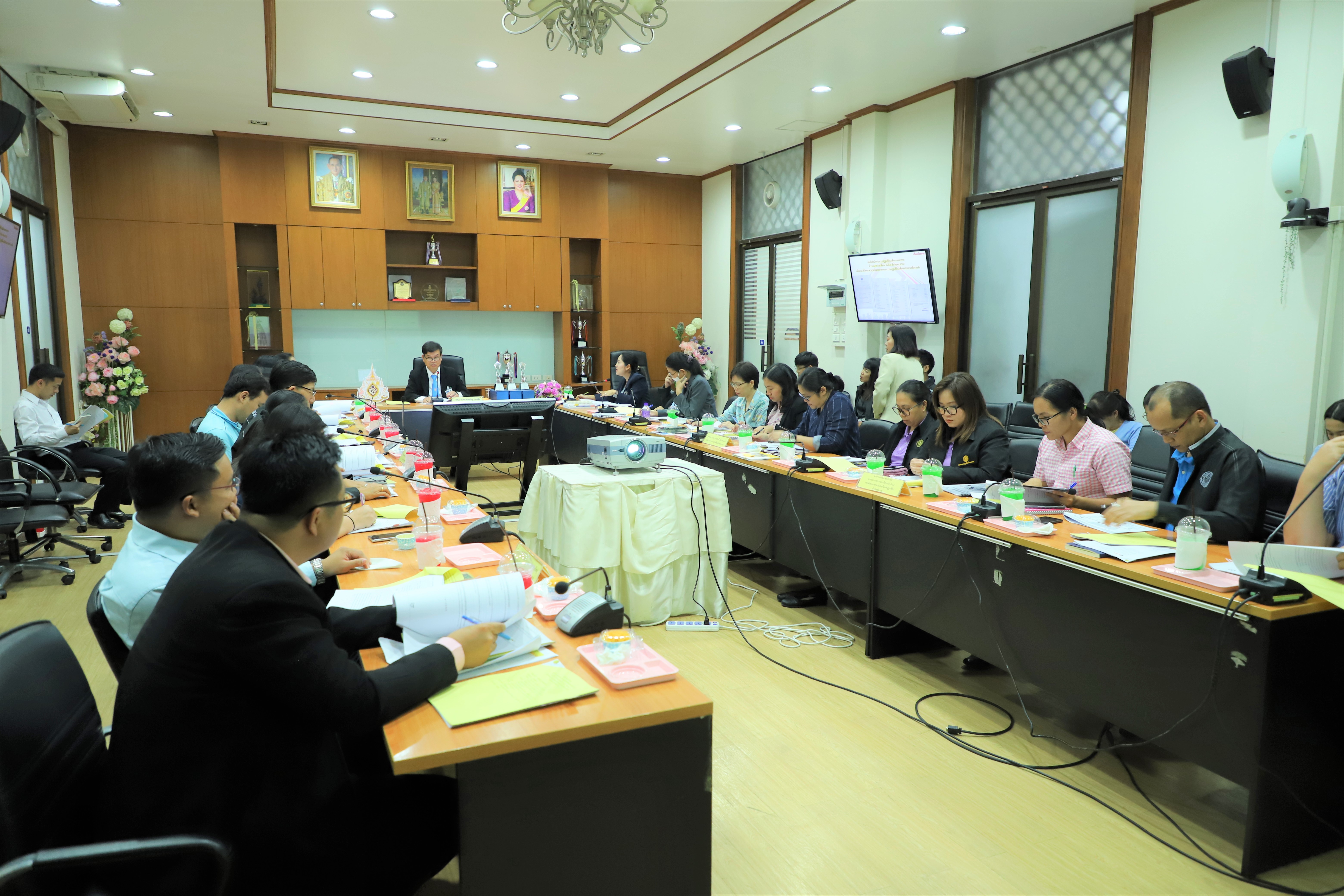 ส.ป.ก. ประชุมคณะทำงานพิจารณาผลงานการปฏิรูปที่ดินเพื่อส่งประกวดรับรางวัล