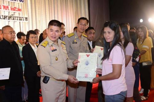 ธรรมนัส ลั่น ที่ดิน ส.ป.ก. ค้างจัดกว่า ๒ หมื่นไร่ จ.นครศรีธรรมราช ต้องแล้วเสร็จภายใน ๑๘๐ วัน เดินหน้าแก้ไขปัญหาชาวบ้านที่ไม่มีเอกสารสิทธิให้เป็นรูปธรรม พร้อมดึงหน่วยงานที่เกี่ยวข้องบูรณาการร่วมกัน