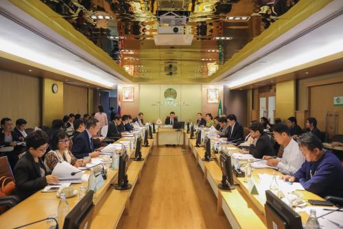 ส.ป.ก. ร่วมประชุมคณะทำงานแก้ไขปัญหาฝุ่นละอองขนาดเล็กกว่า ๒.๕ ไมครอน (PM2.5) ที่เกิดจากการเผาไร่อ้อย ตอซังข้าว และวัชพืชทางการเกษตรครั้งที่ ๑/๒๕๖๓