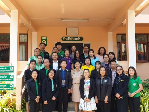 ผู้ตรวจราชการ ส.ป.ก. ประชุมตรวจติดตามผลการดำเนินงานตามแผนงาน/โครงการของสำนักงานการปฏิรูปที่ดินจังหวัดอุบลราชธานี (รอบที่ ๑) ปีงบประมาณ ๒๕๖๓ และตรวจเยี่ยมโครงการระบบส่งเสริมการเกษตรแบบแปลงใหญ่ ณ หมู่ ๘ ตำบลบัวงาม อำเภอเดชอุดม จังหวัดอุบลราชธานี