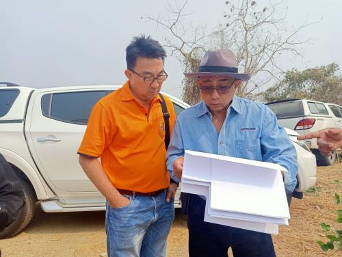 ผู้ตรวจราชการ ส.ป.ก. และปฏิรูปที่ดินจังหวัดตาก ลงพื้นที่ตรวจติดตามสถานการณ์ภัยแล้ง ภารกิจงานพัฒนาแหล่งน้ำ ณ บ้านนาแพะ หมู่ที่ ๙ ตำบลนาโบสถ์ อำเภอวังเจ้า จังหวัดตาก
