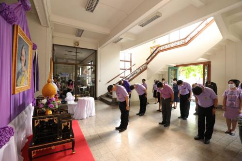 เลขาฯ ส.ป.ก. นำคณะผู้บริหาร ข้าราชการ และเจ้าหน้าที่ ส.ป.ก. ร่วมลงนามถวายพระพรสมเด็จพระกนิษฐาธิราชเจ้า กรมสมเด็จพระเทพรัตนราชสุดาฯ สยามบรมราชกุมารี เนื่องในวันคล้ายวันพระราชสมภพ ๒ เมษายน ๒๕๖๓