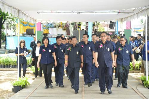 รมว.กษ.เปิดงานโครงการคลินิกเกษตรเคลื่อนที่ในพระราชานุเคราะห์ฯ ณ จังหวัดขอนแก่น