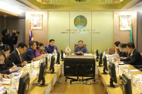 ส.ป.ก.ร่วมประชุมซักซ้อมการมอบนโยบายด้านการเกษตรต่างประเทศของรัฐมนตรีว่าการกระทรวงเกษตรและสหกรณ์ 