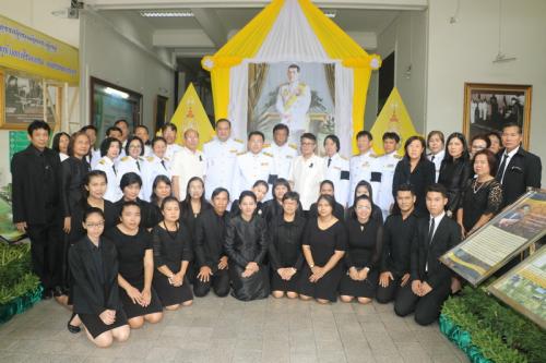 ส.ป.ก.ร่วมพิธีทำบุญตักบาตรถวายพระราชกุศลพระบาทสมเด็จพระปรมินทรมหาภูมิพลอดุลยเดชบรมนาถบพิตร และถวายพระพรชัยมงคลกับถวายพระราชกุศลสมเด็จพระนางเจ้าสิริกิติ์พระบรมราชินีนาถ ในรัชกาลที่ ๙ และสมเด็จพระเจ้าอยู่หัวเนื่องในโอกาสวันเฉลิมพระชนมพรรษา ๖๕ พรรษา ๒๘ กรกฎาคม ๒๕๖๐