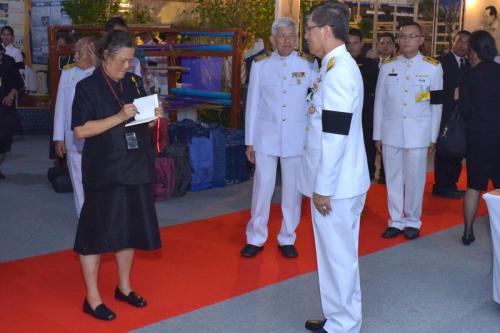 สมเด็จพระเทพรัตนราชสุดา สยามมกุฎราชกุมารี ทรงพระกรุณาเสด็จพระราชดำเนินทรงเปิดงานสีสรรพรรณไม้ เทิดไท้บรมราชินีนาถ ครั้งที่ ๑๑ และทรงทอดพระเนตรนิทรรศการของสำนักงานการปฏิรูปที่ดินเพื่อเกษตรกรรม