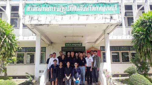 ผู้ตรวจราชการกรม ตรวจราชการและติดตามงานตามแผนงาน/โครงการ ตามนโยบายยุทธศาสตร์ ส.ป.ก. ปีงบประมาณ ๒๕๖๐ ของ ส.ป.ก.กาญจนบุรี