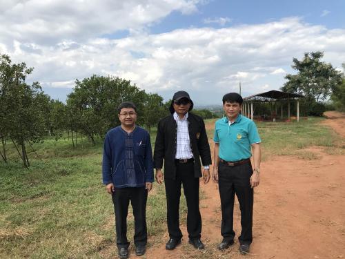 รองเลขาธิการ ส.ป.ก. พร้อมคณะ ลงพื้นที่ติดตามผลการดำเนินงานตามคำสั่งหัวหน้า คสช. ที่ ๓๖/๒๕๕๙ ในเขตปฏิรูปที่ดินจังหวัดเชียงใหม่