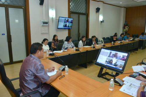เลขาธิการ ส.ป.ก.ประชุมผ่านระบบวิดีโอทางไกลออนไลน์ (VDO Conference) เรื่อง การขอใช้ที่ดินในเขตปฏิรูปที่ดิน ตามคำสั่ง คสช. ที่ ๓๑/๒๕๖๐