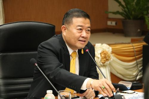  เลขาธิการ ส.ป.ก. ประชุมมอบนโยบายและรับฟังการนำเสนอภารกิจของสำนักบริหารกองทุน และสำนักกฎหมาย
