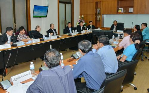 ส.ป.ก. ประชุมคณะอนุกรรมการตรวจสอบแก้ไขปัญหาการถือครองที่ดินแปลงใหญ่และผู้ไม่ยินยอมเข้าสู่กระบวนการปฏิรูปที่ดินในเขตปฏิรูปที่ดินเพื่อเกษตรกรรม ครั้งที่ 5/2558  