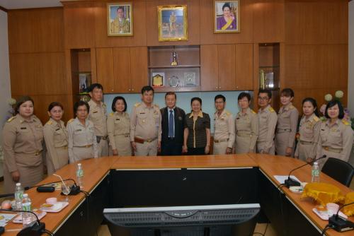 เลขาธิการส.ป.ก.ประชุมมอบนโยบายแก่ปฏิรูปที่ดินจังหวัด(อำนวยการสูง)ที่เข้ารับตำแหน่งใหม่ ณ ห้องประชุมสุทธิพร จีระพันธุ ส.ป.ก.ถนนราชดำเนินนอก กรุงเทพฯ