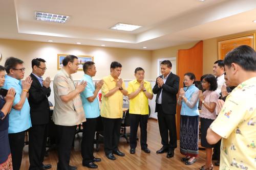 เลขาธิการ ส.ป.ก. และคณะผู้บริหาร เข้าขอพร ผู้บริหารกระทรวงเกษตรและสหกรณ์ เนื่องในวาระขึ้นปีใหม่ ๒๕๖๒