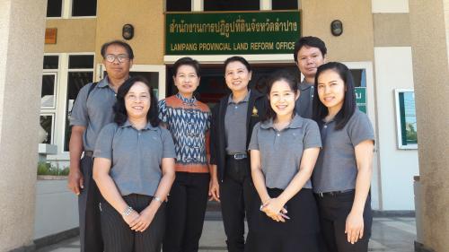 ผู้ตรวจราชการส.ป.ก.ตรวจราชการและเยี่ยมชมแปลงเกษตรกรรม ตามโครงการโคกหนองนาโมเดล จ.ลำปาง