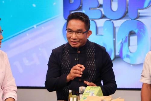 รองเลขาธิการ ส.ป.ก. ร่วมพูดคุยในรายการ THE  PEOPLE SHOW ทาง TV๕HD๑ 