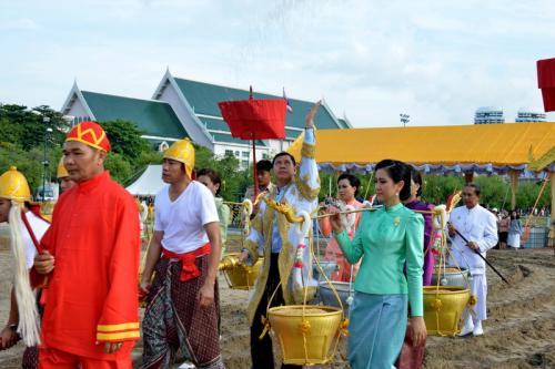 ส.ป.ก.ร่วมซ้อมใหญ่พระราชพิธีพืชมงคลจรดพระนังคัลแรกนาขวัญ 