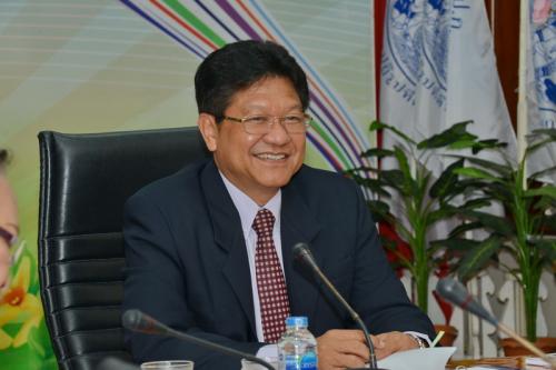 ส.ป.ก.ประชุมคณะกรรมการพิจารณาการขอพระราชทานเครื่องราชอิสริยาภรณ์