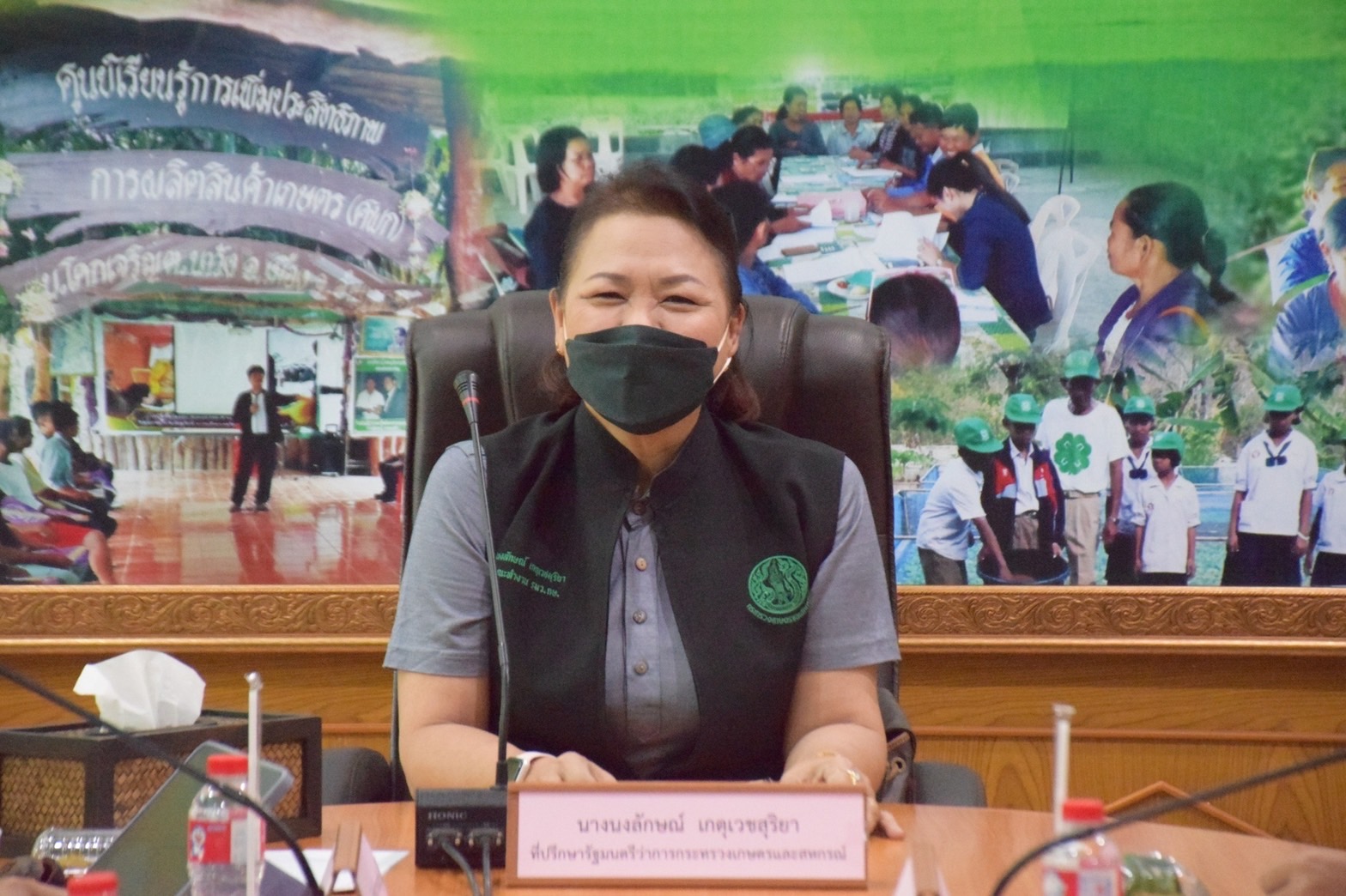 ส.ป.ก.อำนาจเจริญ ร่วมให้การต้อนรับและรายงานผลการดำเนินงานแก่ที่ปรึกษารัฐมนตรีว่าการกระทรวงเกษตรและสหกรณ์ (นางนงลักษณ์ เกตุเวชสุริยา)
