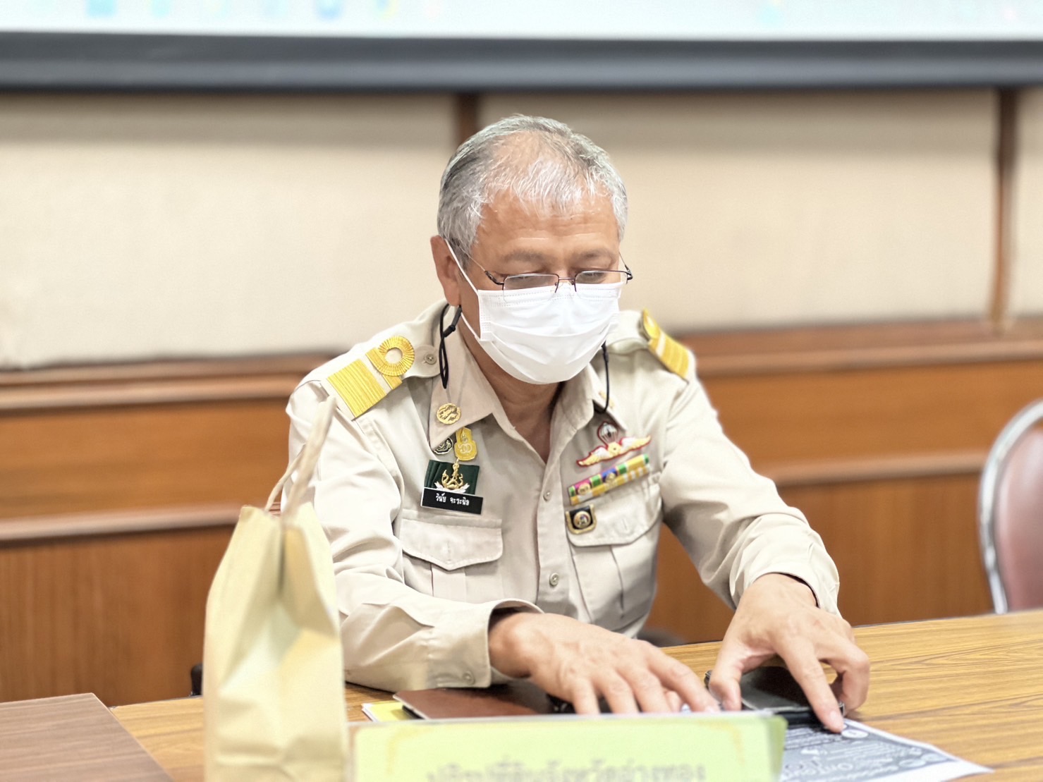 เข้าร่วมประชุมคณะกรรมการจังหวัด และหัวหน้าส่วนราชการประจำจังหวัดอ่างทอง ประจำเดือนเมษายน 2566
