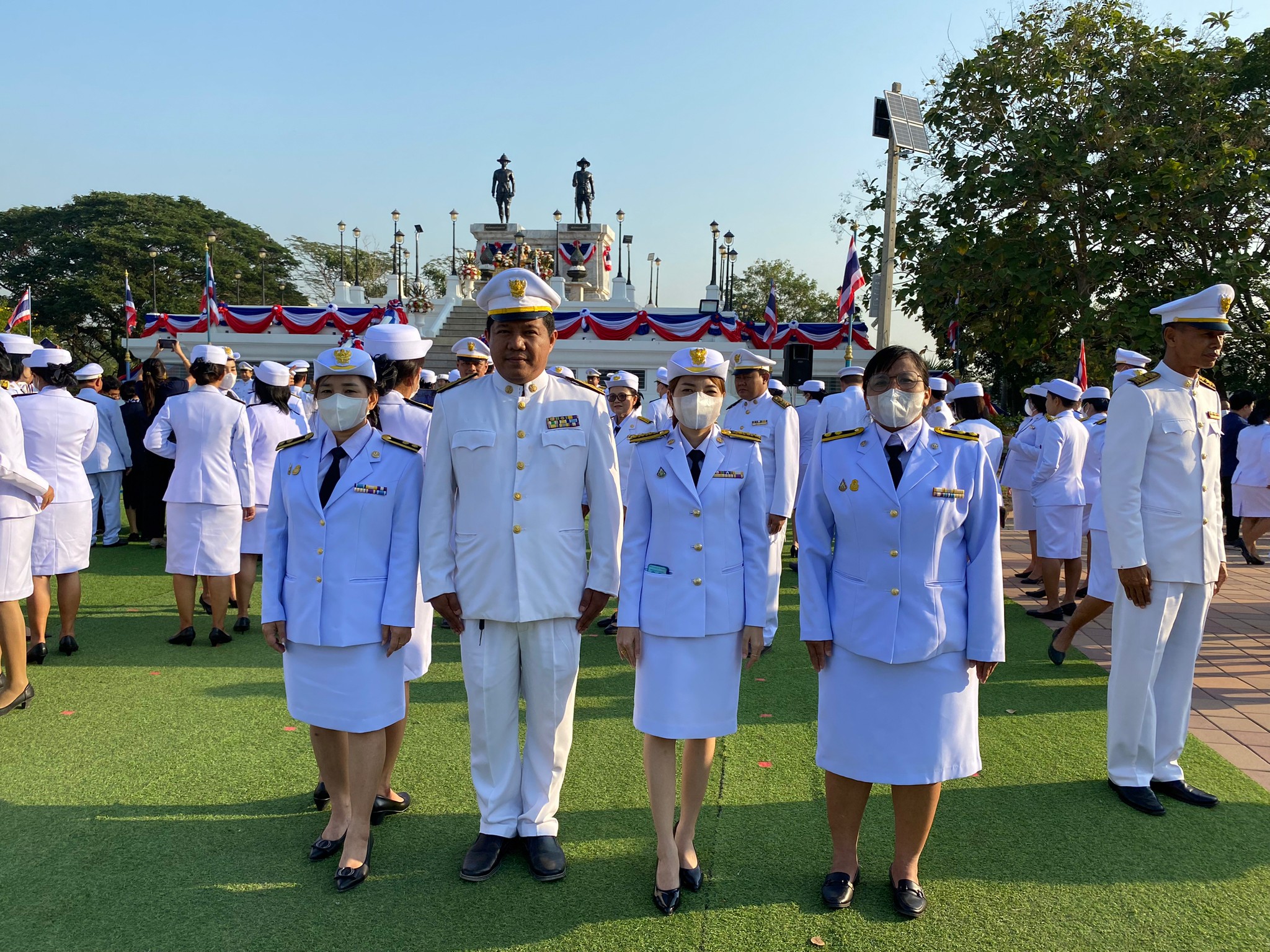 ส.ป.ก. อ่างทอง จัดกิจกรรมเนื่องในวันยุทธหัตถี เพื่อให้พสกนิกรชาวไทยได้รำลึกถึงพระมหากรุณาธิคุณของสมเด็จพระนเรศวรมหาราช