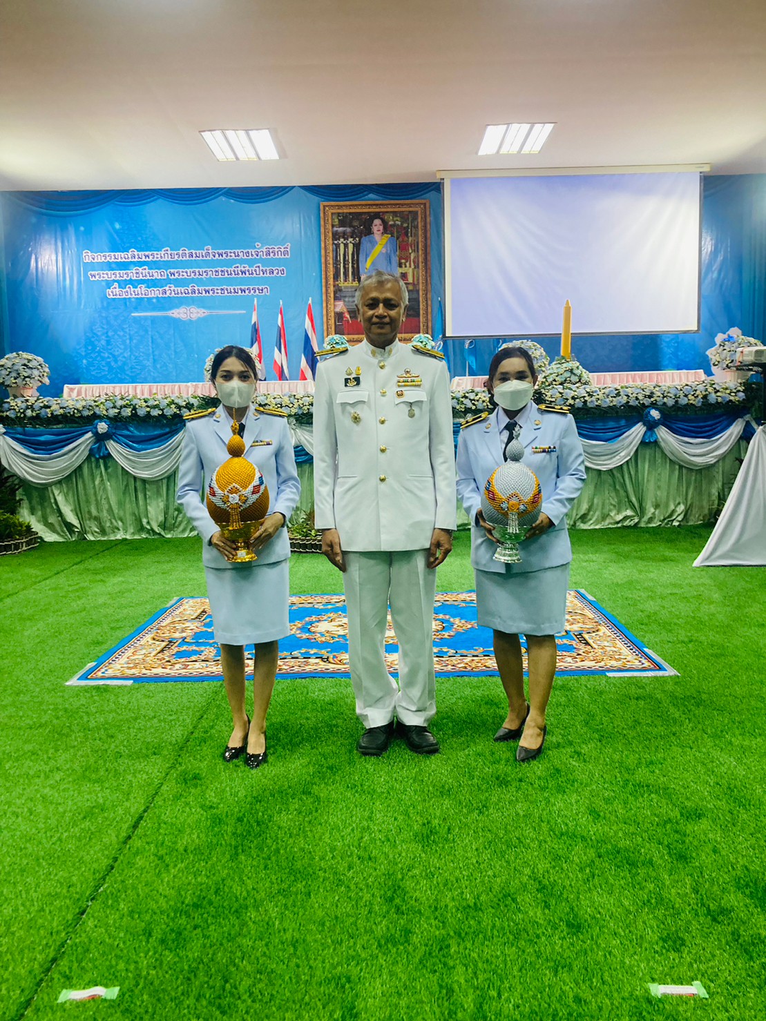 เข้าร่วมพิธีถวายเครื่องราชสักการะและวางพานพุ่ม และพิธีจุดเทียนถวายพระพรชัยมงคล สมเด็จพระนางเจ้าสิริกิติ์ พระบรมราชินีนาถ พระบรมราชชนนีพันปีหลวง เนื่องในโอกาสวันเฉลิมพระชนมพรรษา 12 สิงหาคม 2566