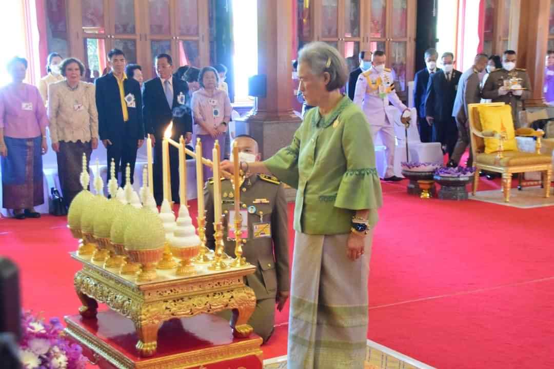 นางสาวพจนันท์ กองมาก ปฏิรูปที่ดินจังหวัดพระนครศรีอยุธยา ร่วมเข้าเฝ้าทูลละอองธุลีพระบาท รับเสด็จฯสมเด็จพระกนิษฐาธิราชเจ้า กรมสมเด็จพระเทพรัตนราชสุดา เจ้าฟ้ามหาจักรีสิรินธร มหาวชิราลงกรณวรราชภักดี สิริกิจการิณีพีรยพัฒน รัฐสีมาคุณากรปิยชาติ สยามบรมราชกุมารี 