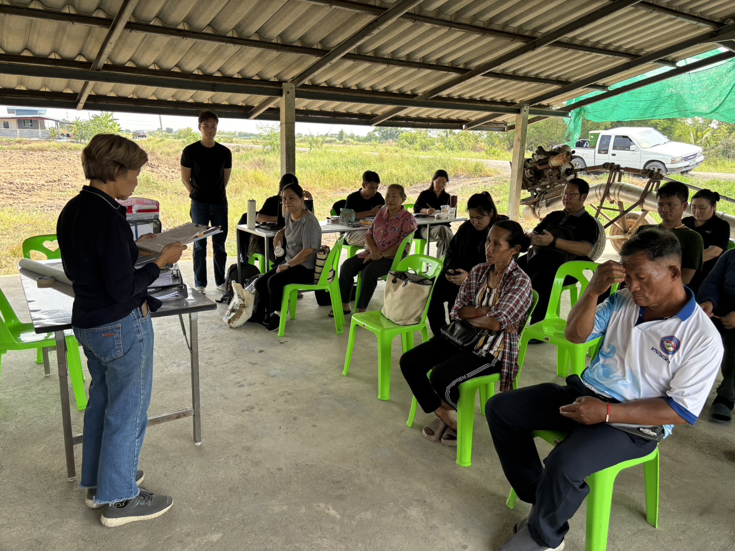 title - ส.ป.ก.พระนครศรีอยุธยา เข้าร่วมประชุมการบริหารจัดการกลุ่มสวนของพ่อ ร่วมกับเจ้าหน้าที่สถาบันพัฒนาองค์กรชุมชน (พอช.) 