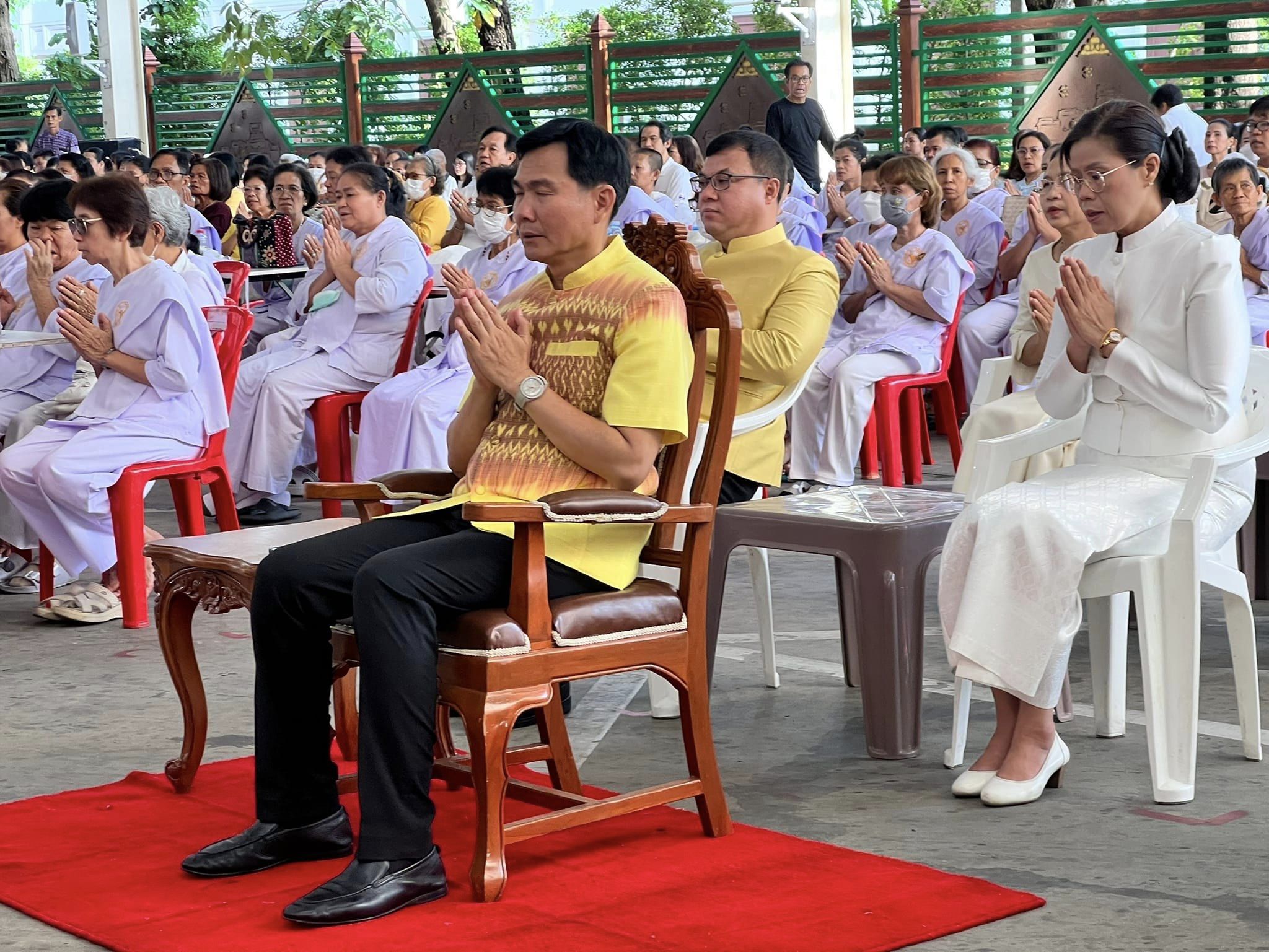 นางสาวพจนันท์ กองมาก ปฏิรูปที่ดินจังหวัดพระนครศรีอยุธยาร่วมกิจกรรมส่งเสริมพระพุทธศาสนา เนื่องในเทศกาลวันวิสาขบูชา พุทธศักราช ๒๕๖๗ 
