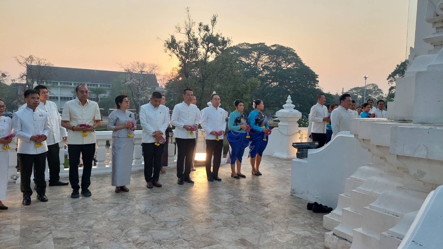 title - ส.ป.ก.พระนครศรีอยุธยา เข้าร่วมพิธีสักการะศาลหลักเมือง ณ ศาลหลักเมือง พิธีสักการะอยุธยามหาปราสาท ณ อยุธยามหาปราสาท พิธีบรวงสรวงบูรพกษัตริยาธิราชแห่งกรุงศรีอยุธยา ณ พระบรมราชานุสาวรีย์สมเด็จพระรามาธิบดีที่ ๑ (พระเจ้าอู่ทอง) และพิธีสักการะพระบรมสารีริกธาตุ ณ พิพิธภัณฑสถานแห่งชาติ เจ้าสามพระยา 