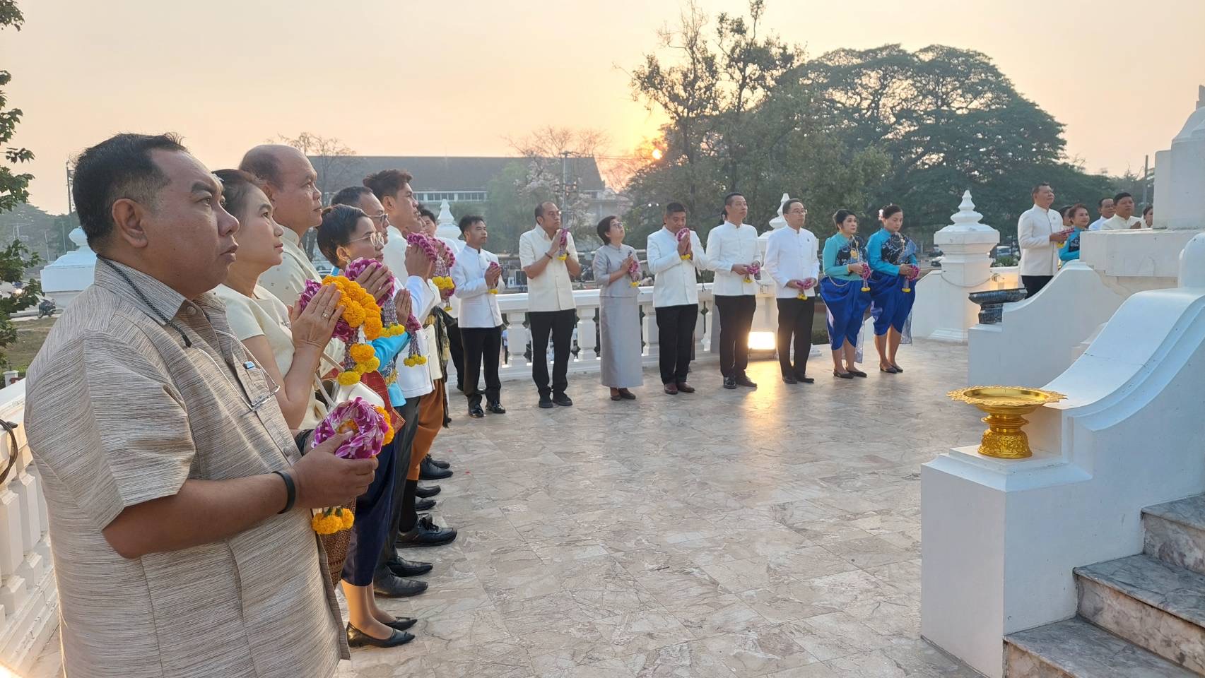 title - ส.ป.ก.พระนครศรีอยุธยา เข้าร่วมพิธีสักการะศาลหลักเมือง ณ ศาลหลักเมือง พิธีสักการะอยุธยามหาปราสาท ณ อยุธยามหาปราสาท พิธีบรวงสรวงบูรพกษัตริยาธิราชแห่งกรุงศรีอยุธยา ณ พระบรมราชานุสาวรีย์สมเด็จพระรามาธิบดีที่ ๑ (พระเจ้าอู่ทอง) และพิธีสักการะพระบรมสารีริกธาตุ ณ พิพิธภัณฑสถานแห่งชาติ เจ้าสามพระยา 