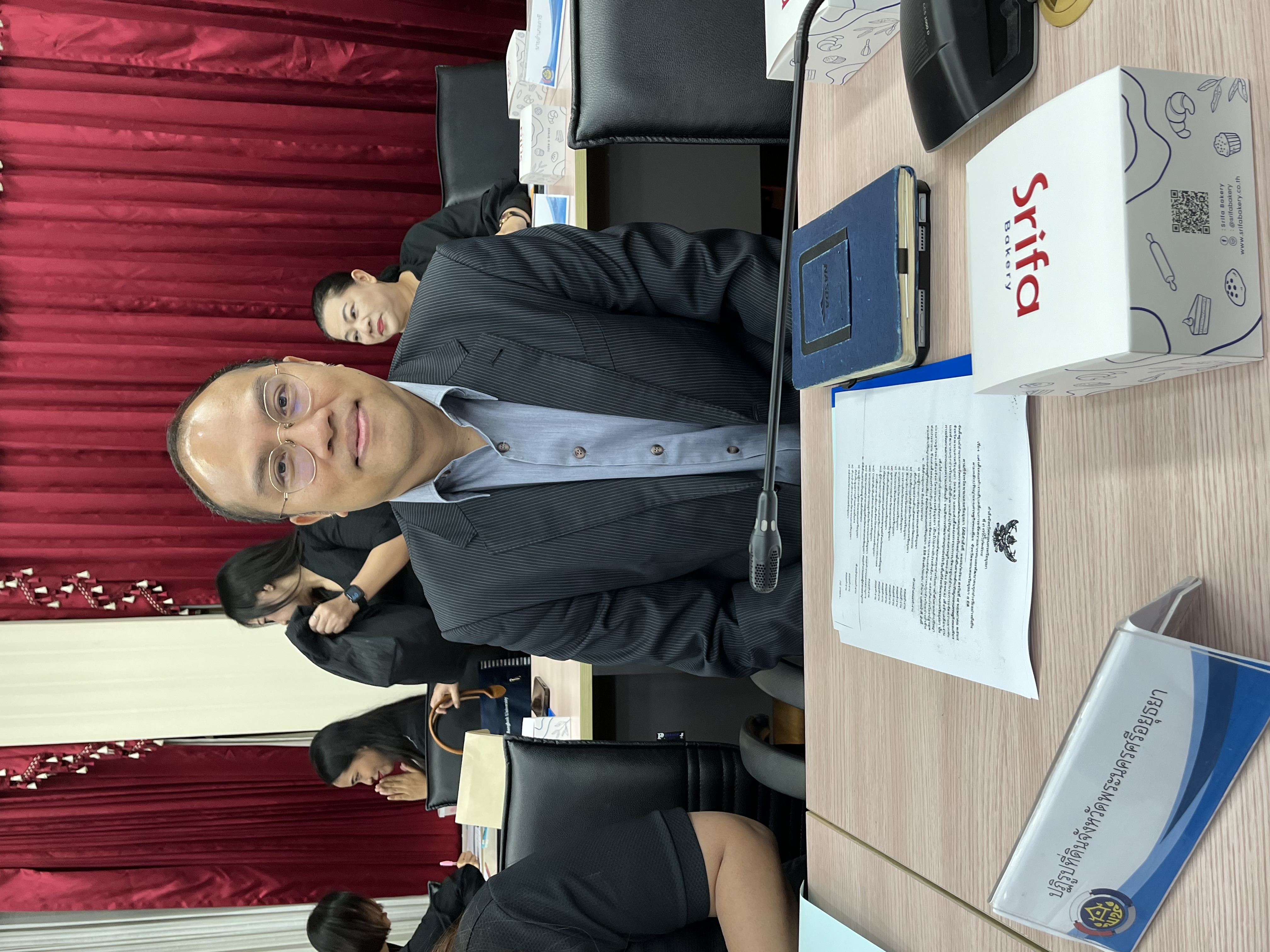 ปฏิรูปที่ดินจังหวัดพระนครศรีอยุธยา เข้าร่วมประชุมคณะกรรมการบริหารศูนย์อำนวยการขจัดความยากจนและพัฒนาคนทุกช่วงวัยอย่างยั่งยืน ตามหลักปรัชญาของเศรษฐกิจพอเพียง จังหวัดพระนครศรีอยุธยา (คจพ.จ.) ครั้งที่ ๑ /๒๕๖๙