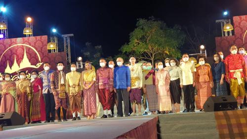 ปฏิรูปที่ดินจังหวัดพระนครศรีอยุธยา ร่วมพิธีเปิดงาน "ยอยศยิ่งฟ้าอยุธยามรดกโลก" ประจำปี ๒๕๖๔